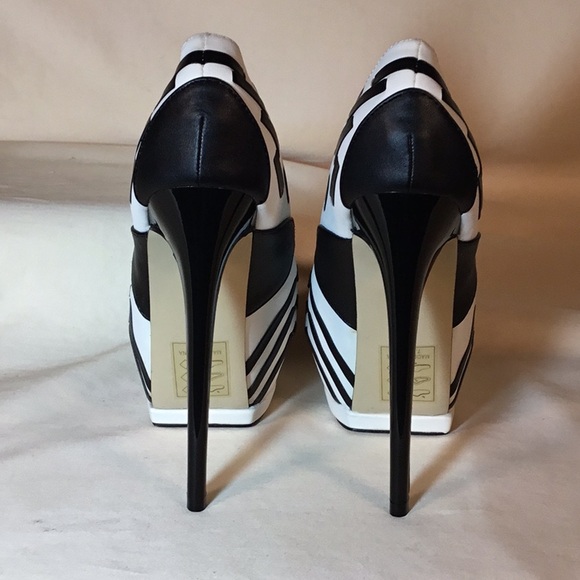 Beau & Ashe - Picture 3 of 5